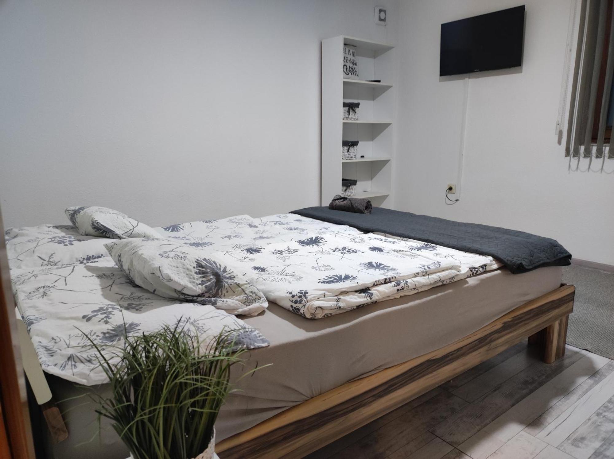 Apartment Neo Bihac Bagian luar foto