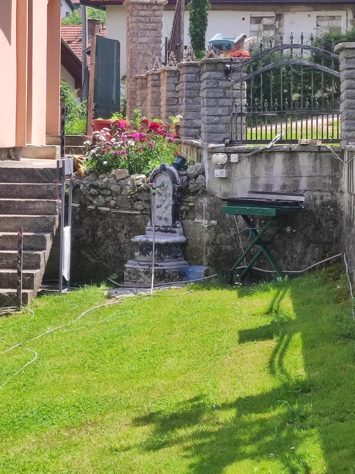 Apartment Neo Bihac Bagian luar foto